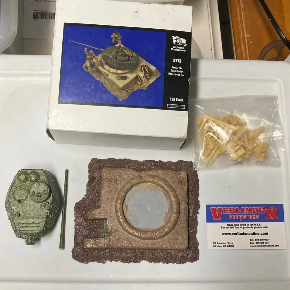 Verlinden 1/35 German T34 Turret Bunker with base and figures.  Figures unbuilt